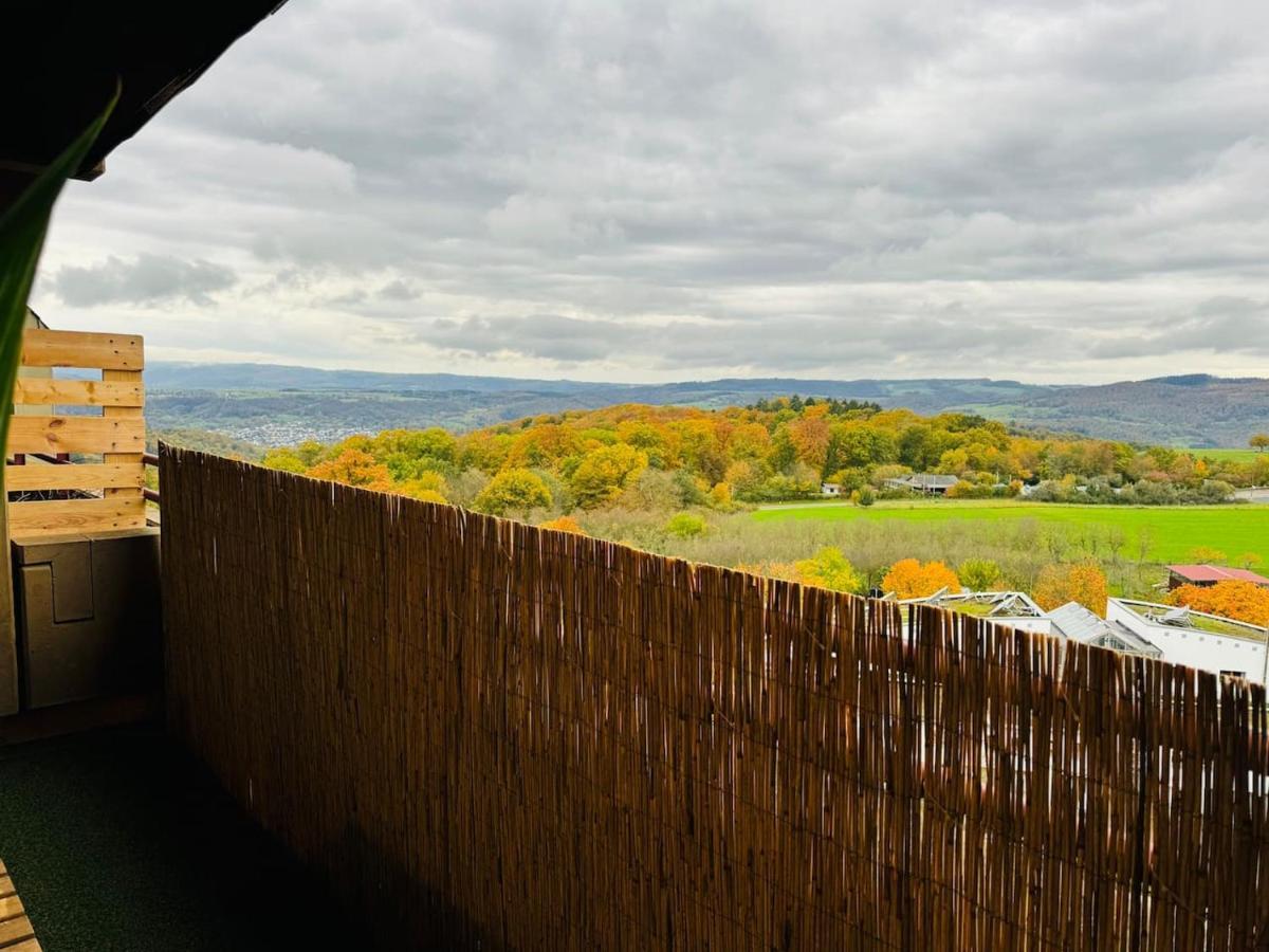 Klassen Stay - Design Studio In 11 Etage - Tolle Aussicht - Sauna, Pool - Netflix 兰施泰因 外观 照片