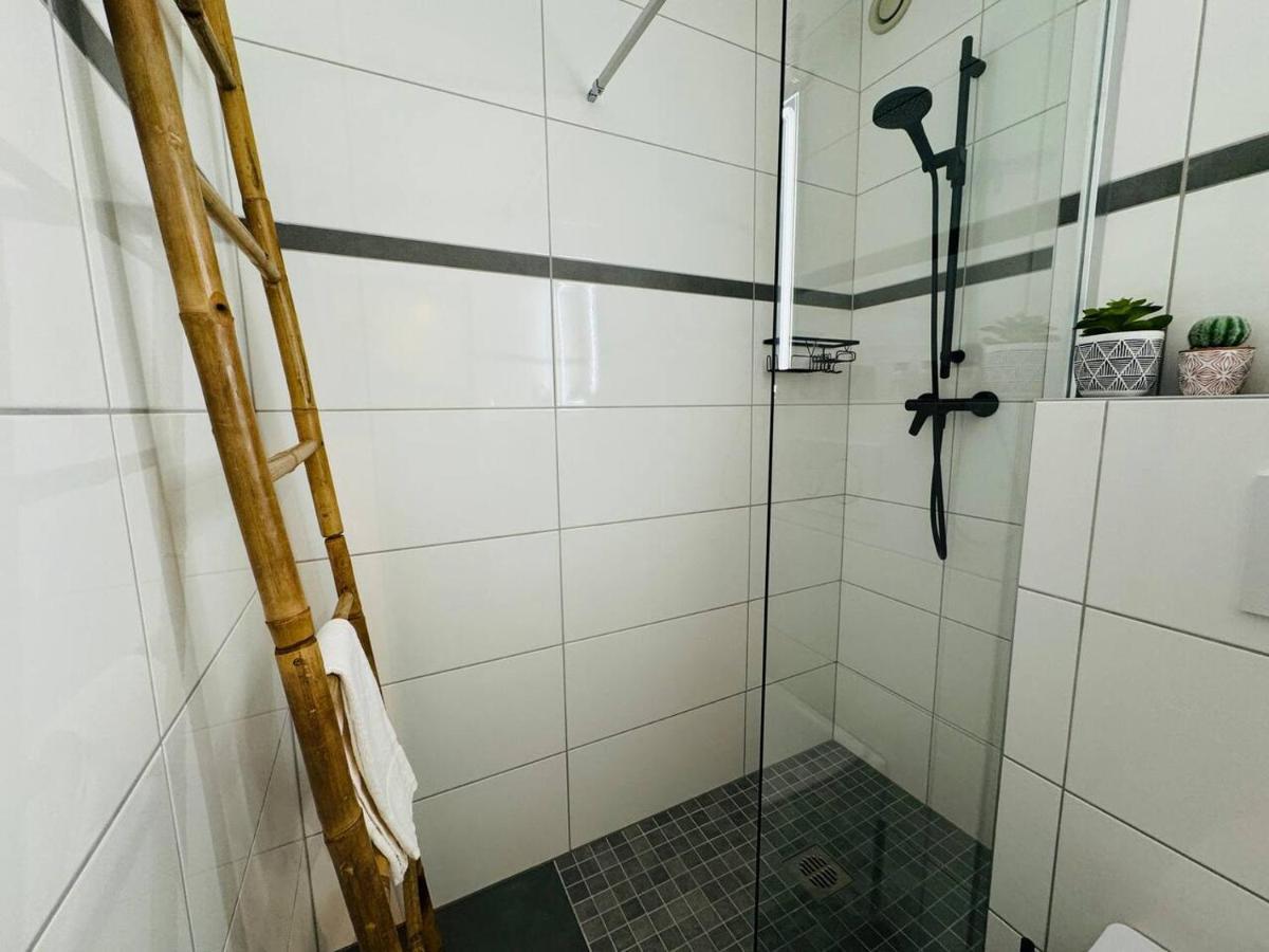 Klassen Stay - Design Studio In 11 Etage - Tolle Aussicht - Sauna, Pool - Netflix 兰施泰因 外观 照片