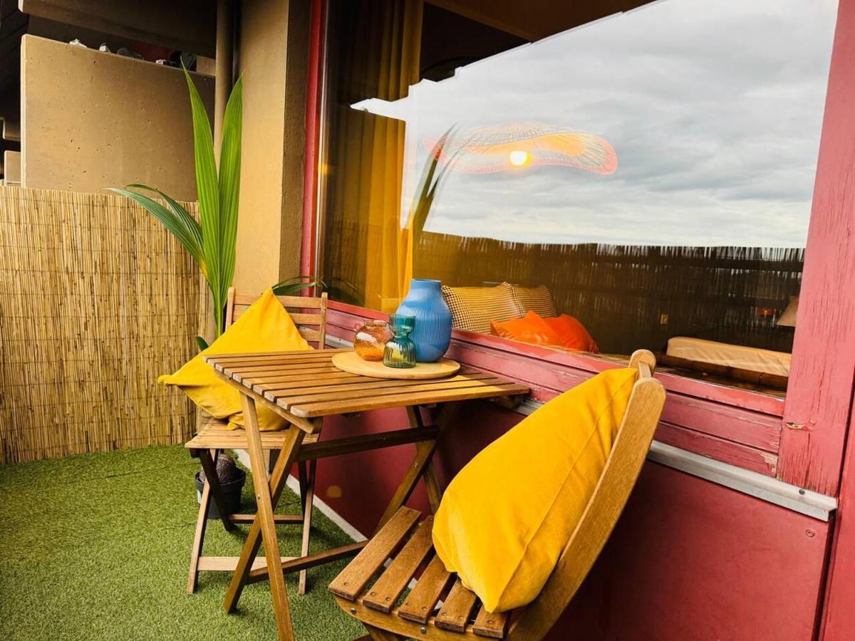 Klassen Stay - Design Studio In 11 Etage - Tolle Aussicht - Sauna, Pool - Netflix 兰施泰因 外观 照片