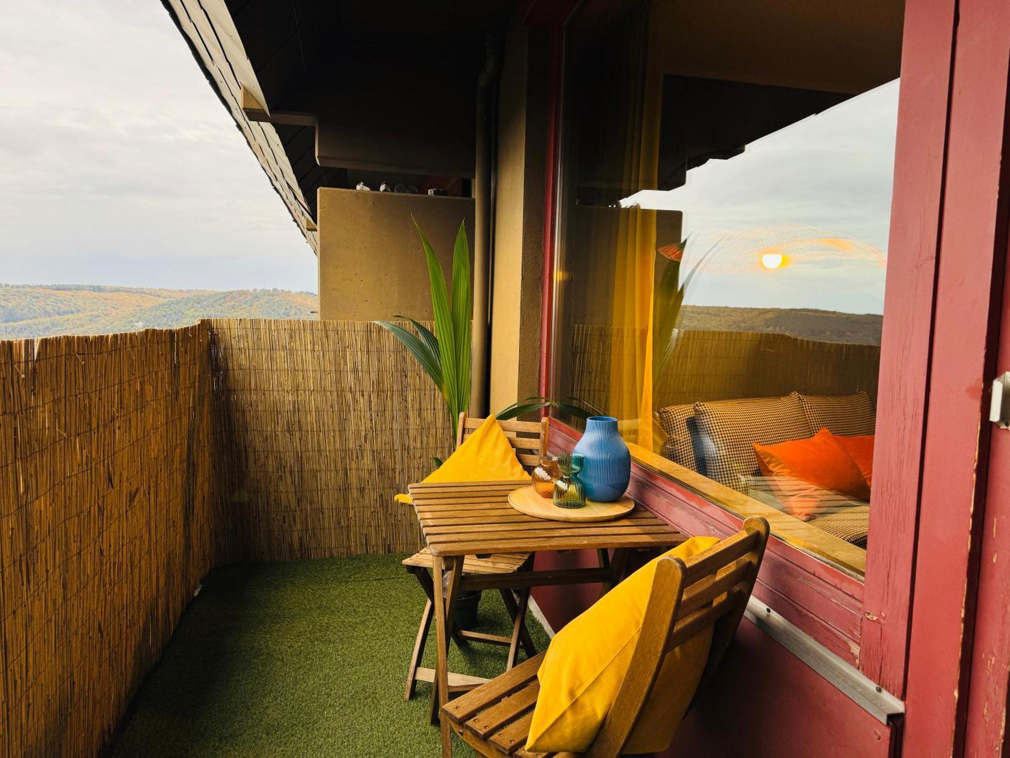 Klassen Stay - Design Studio In 11 Etage - Tolle Aussicht - Sauna, Pool - Netflix 兰施泰因 外观 照片